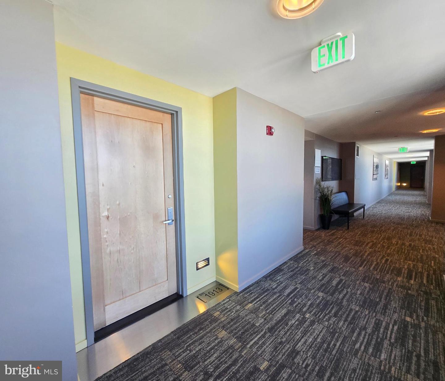 1200 Steuart St #1913 Property Photo 3