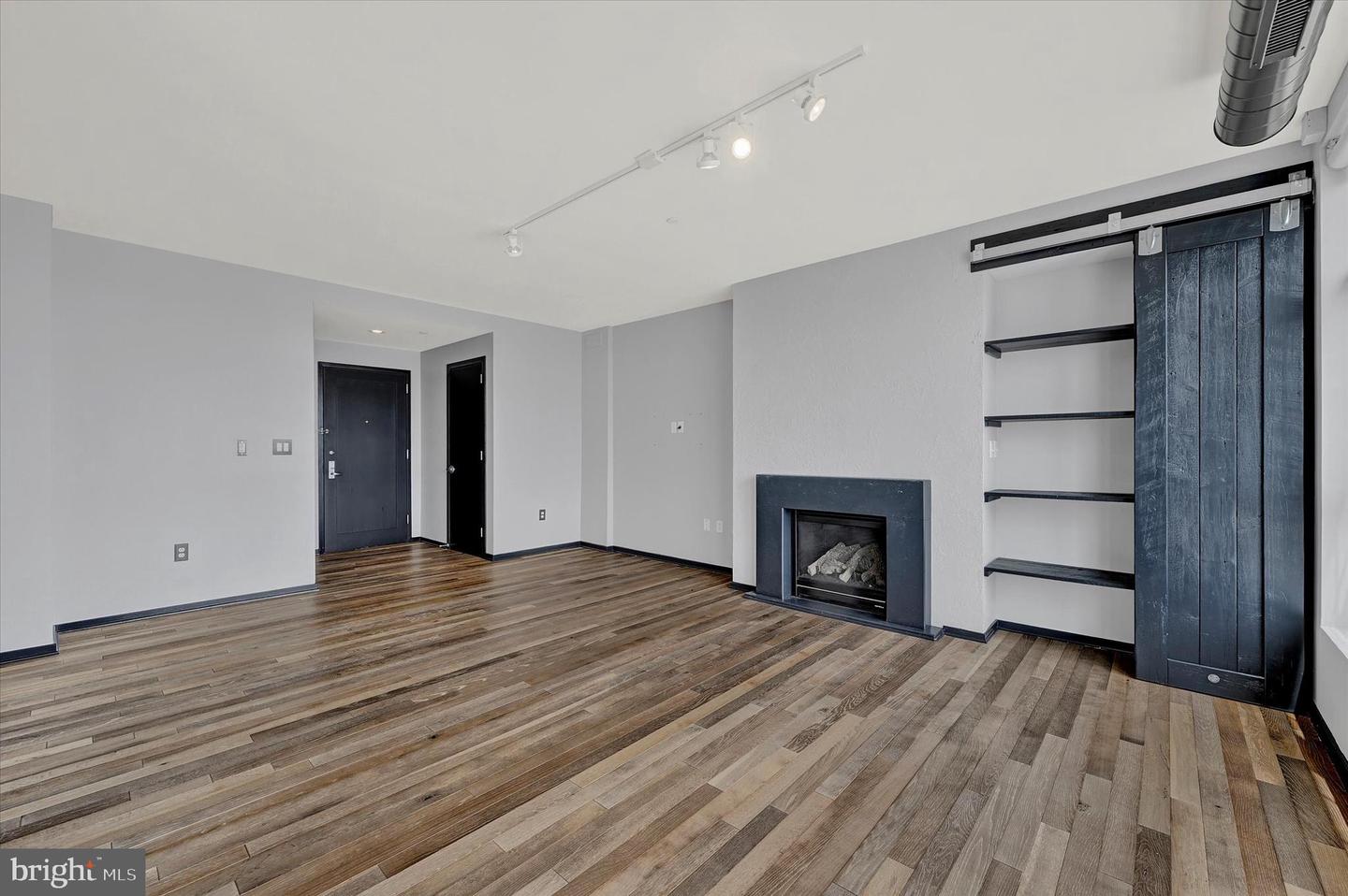 1200 Steuart St #1913 Property Photo 8