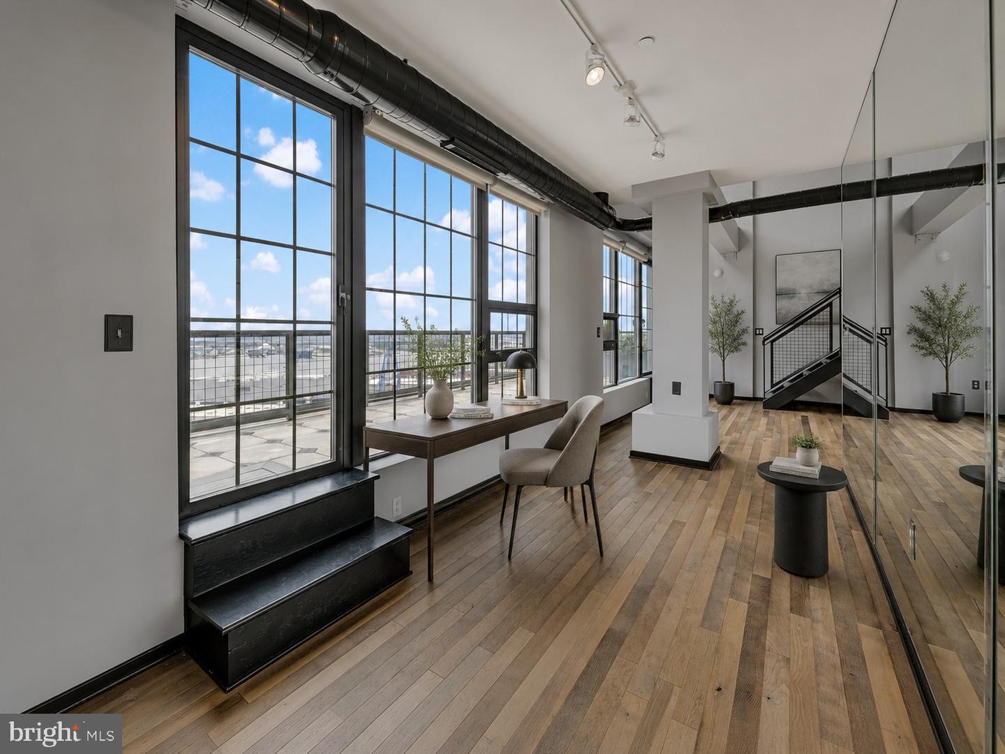 1200 Steuart St #1913 Property Photo 12