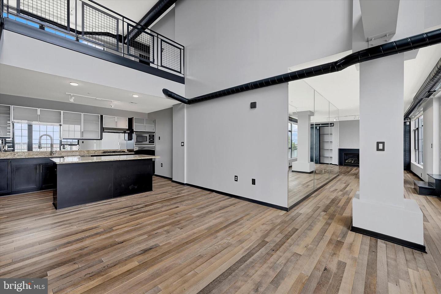 1200 Steuart St #1913 Property Photo 16