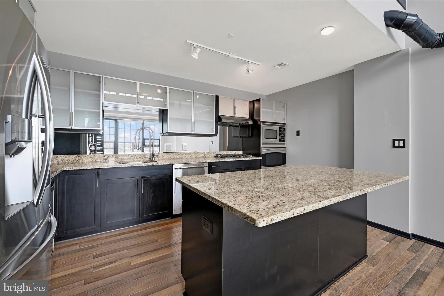 1200 Steuart St #1913 Property Photo 21