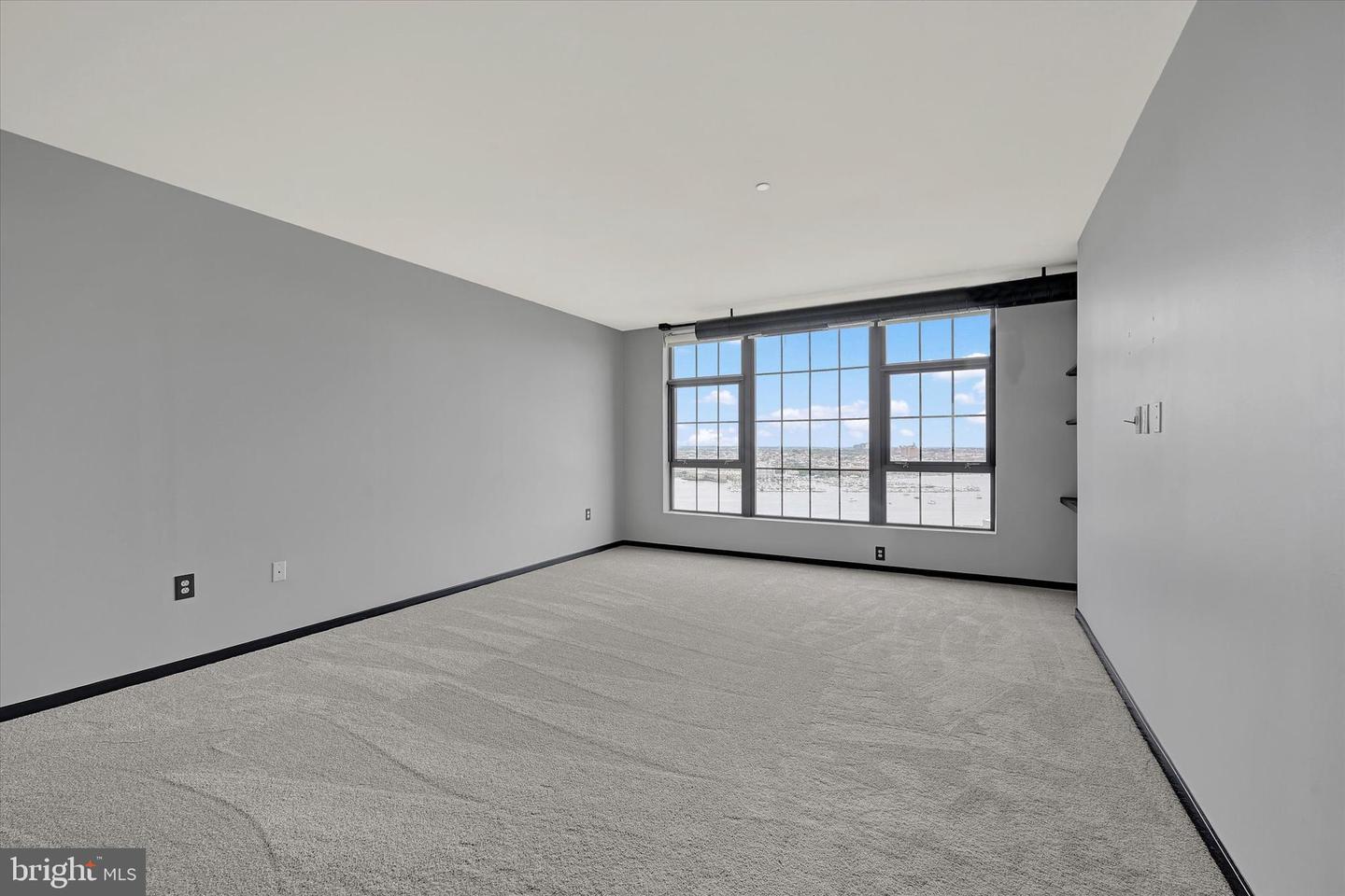 1200 Steuart St #1913 Property Photo 33
