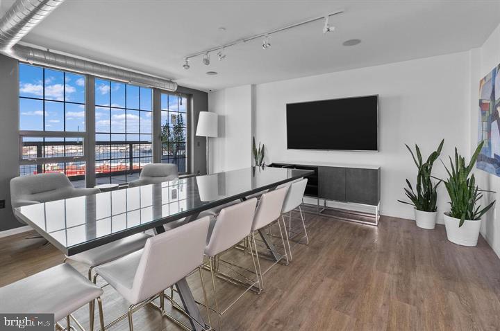 1200 Steuart St #1913 Property Photo 81