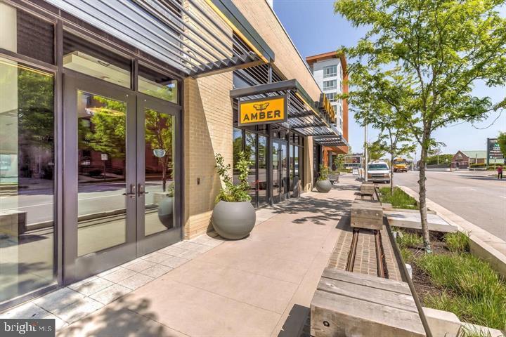 1200 Steuart St #1913 Property Photo 82