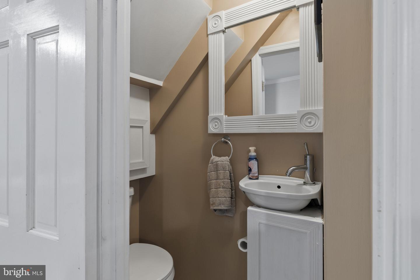 2223 Fleet St Property Photo 12