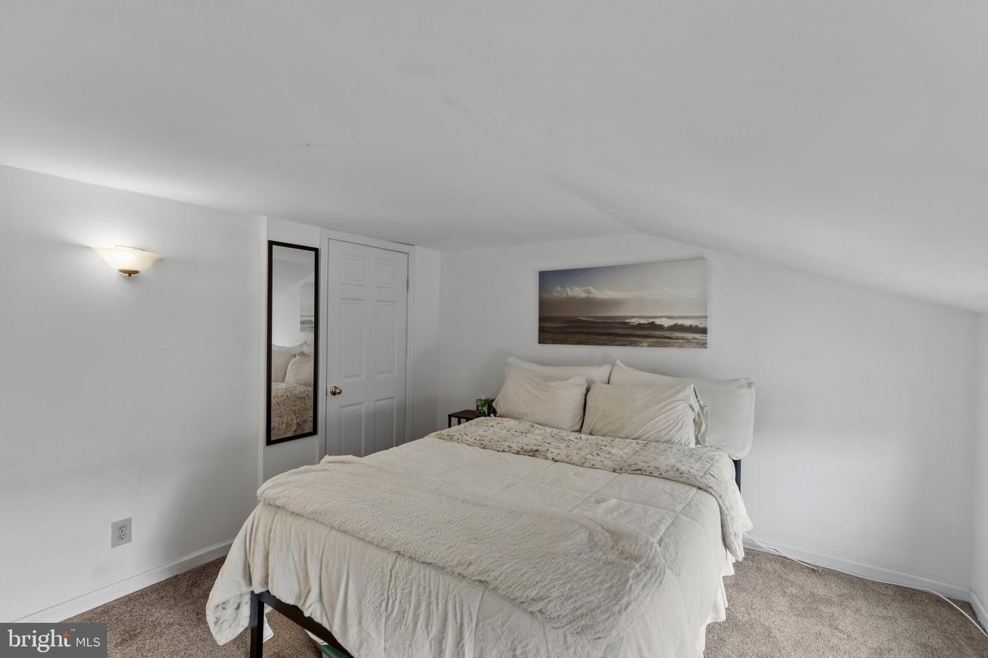 2223 Fleet St Property Photo 25