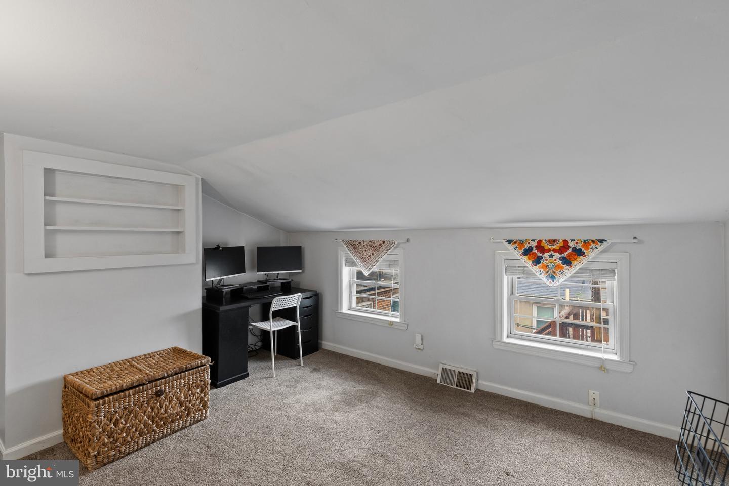 2223 Fleet St Property Photo 29