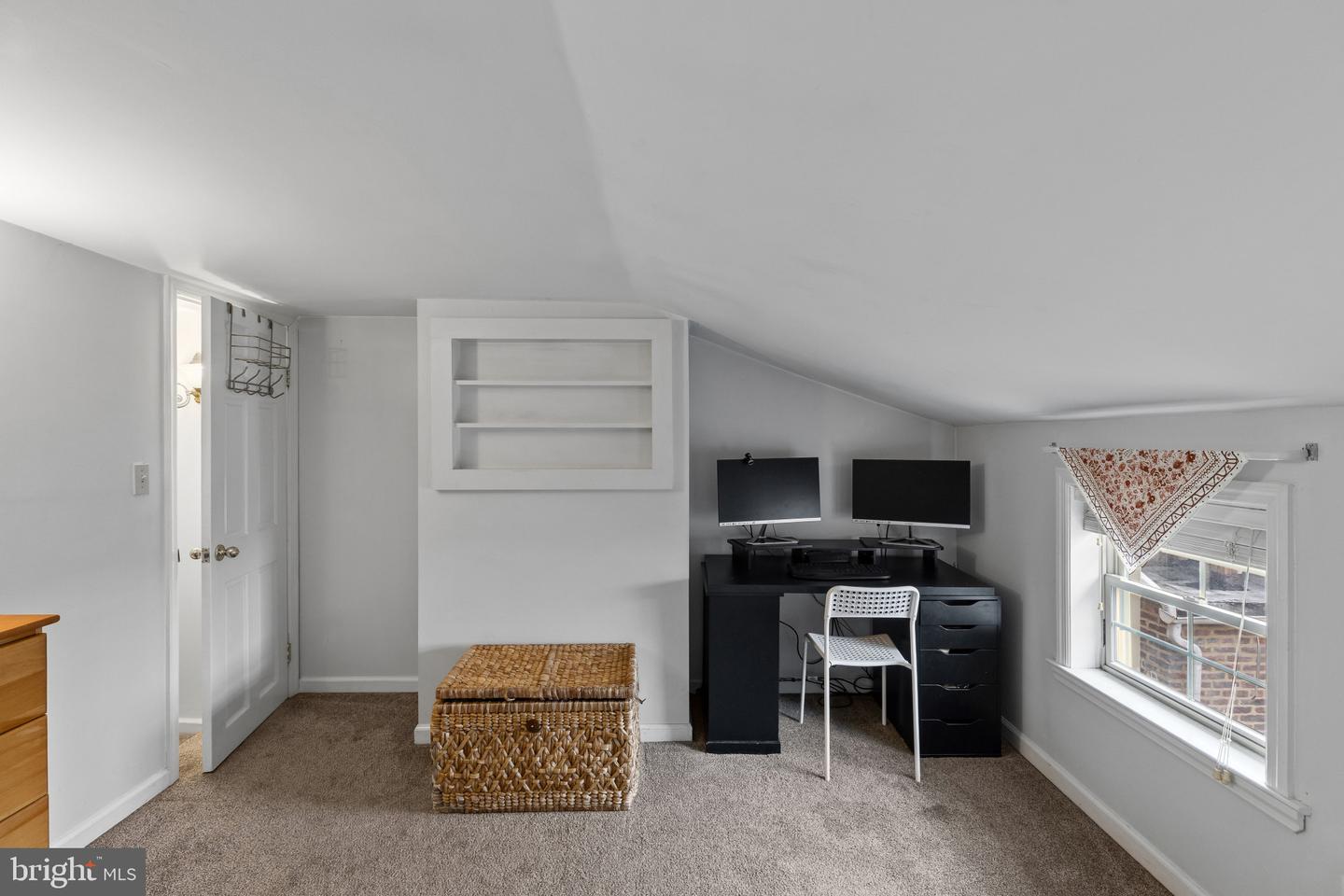 2223 Fleet St Property Photo 30