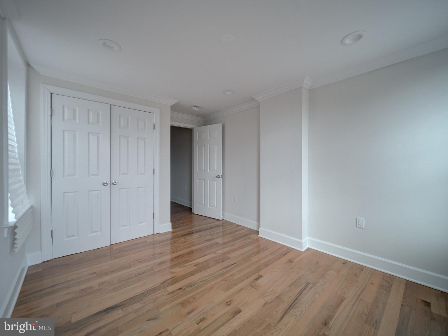 417 N Collington Ave Property Photo 4