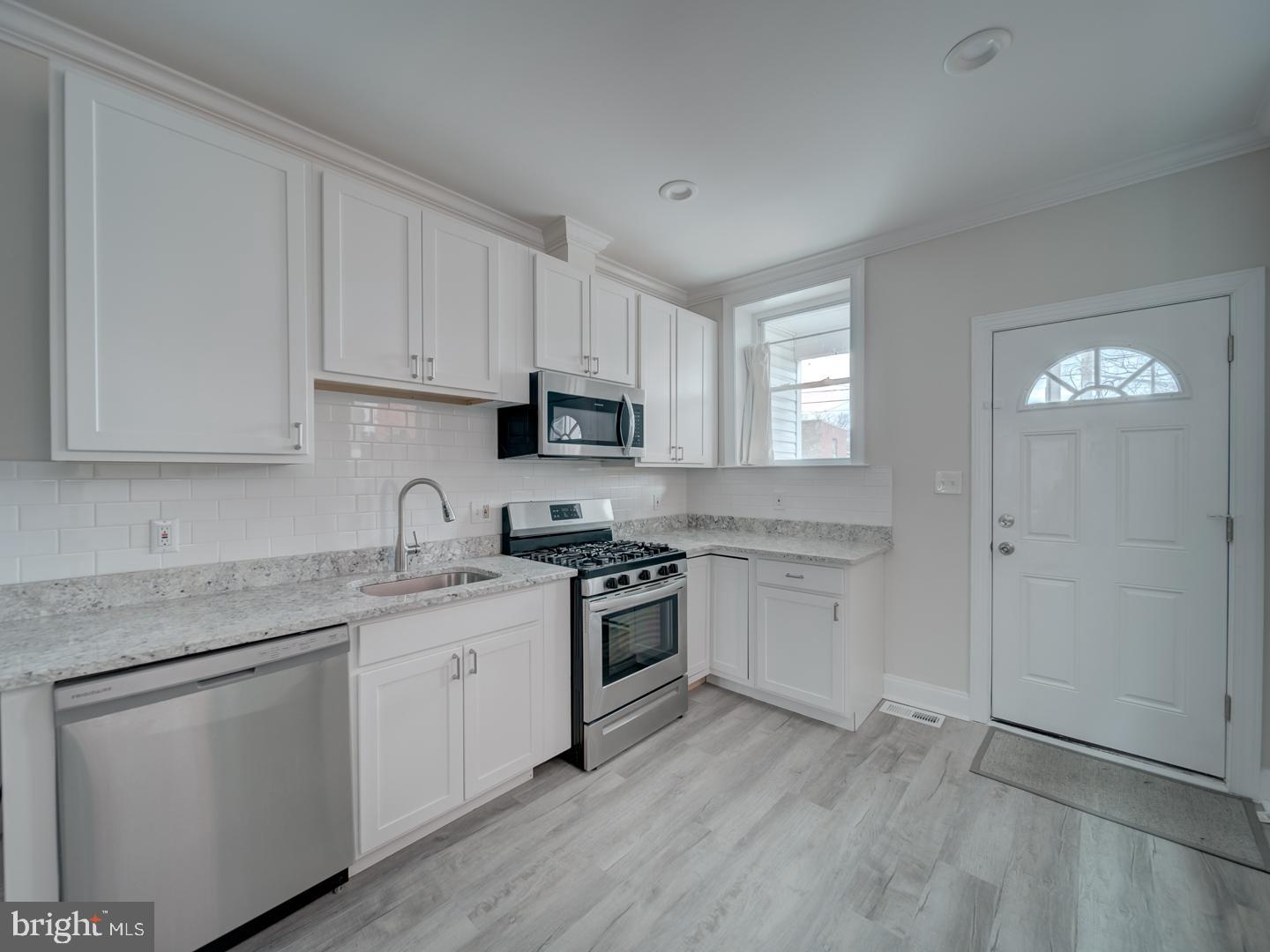 417 N Collington Ave Property Photo 24