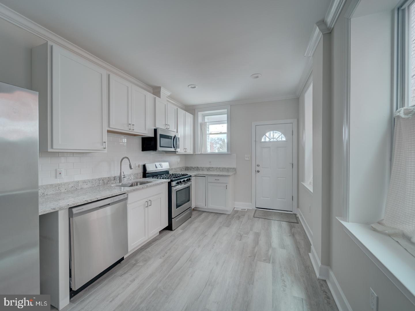 417 N Collington Ave Property Photo 25