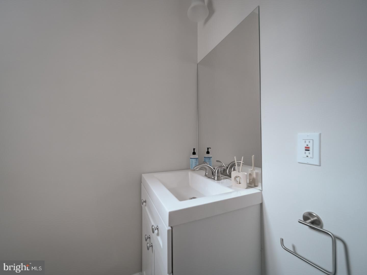 417 N Collington Ave Property Photo 26