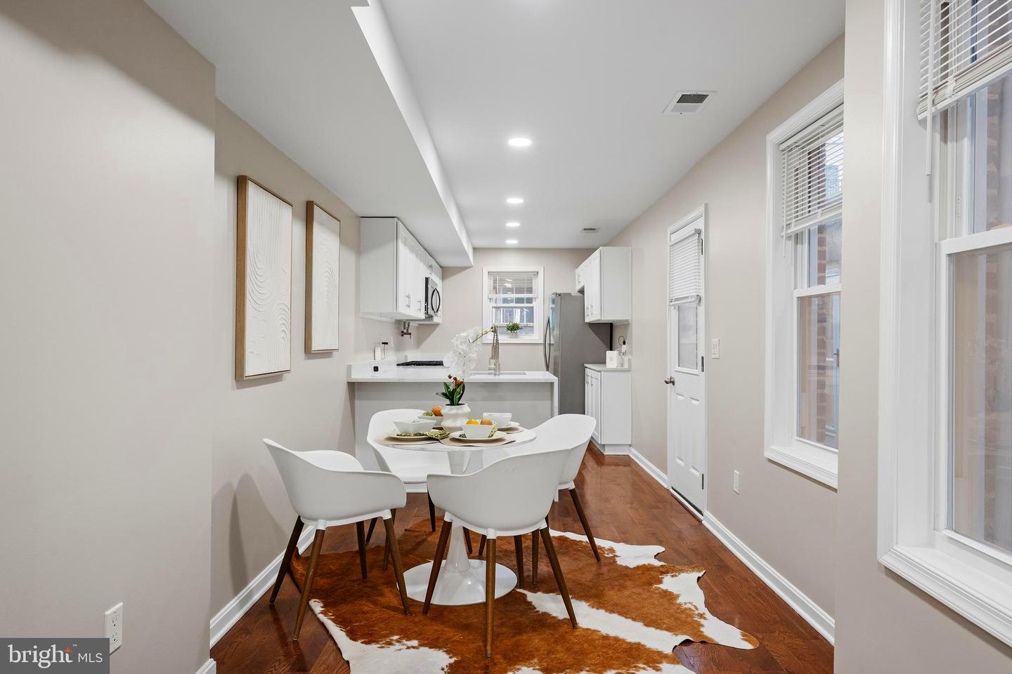 1358 Towson St Property Photo 12