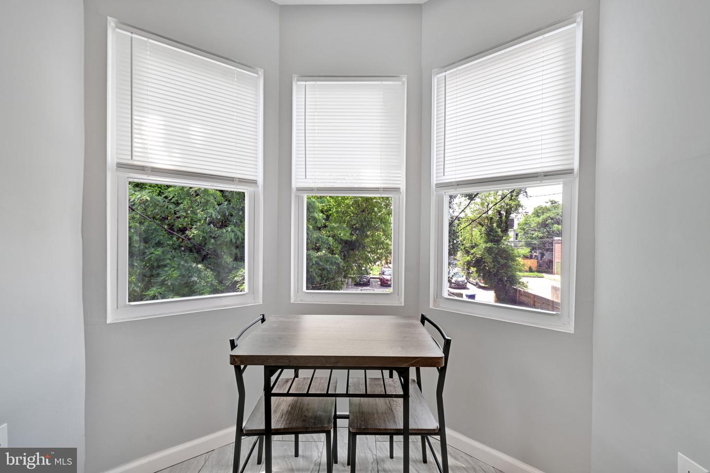 319 E 22nd St #unit 2 Property Photo 10
