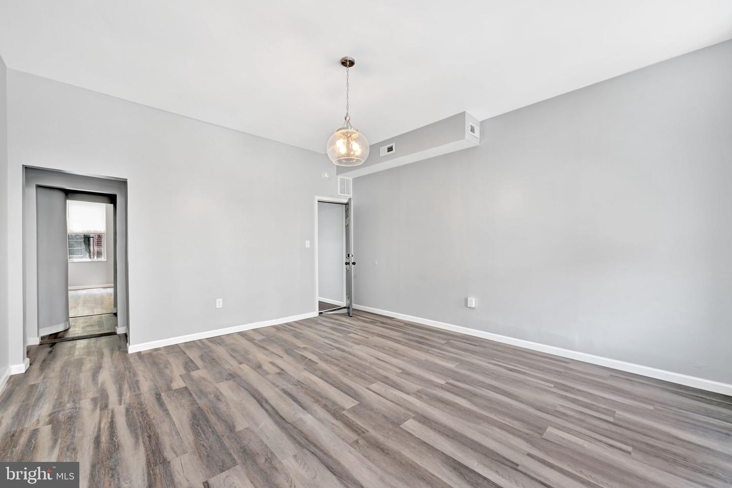 319 E 22nd St #unit 2 Property Photo 12
