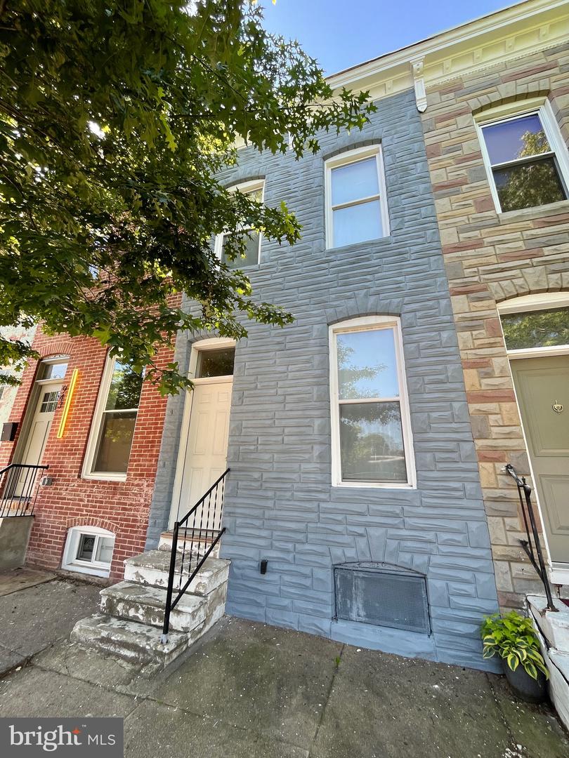 941 E Chase St Property Photo 1