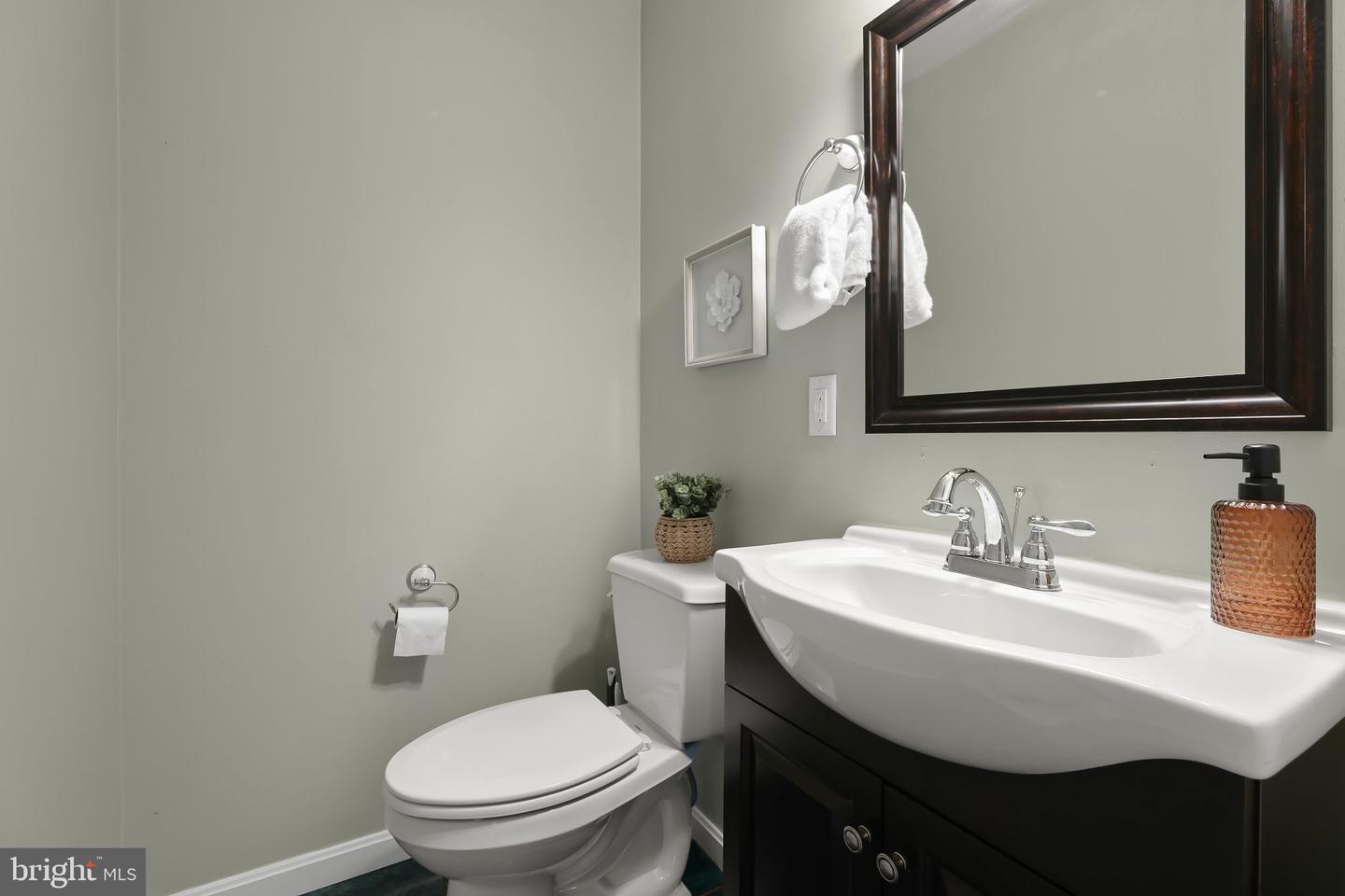 2708 Evergreen Ave Property Photo 24