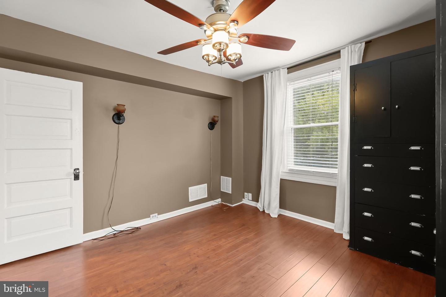 2708 Evergreen Ave Property Photo 31