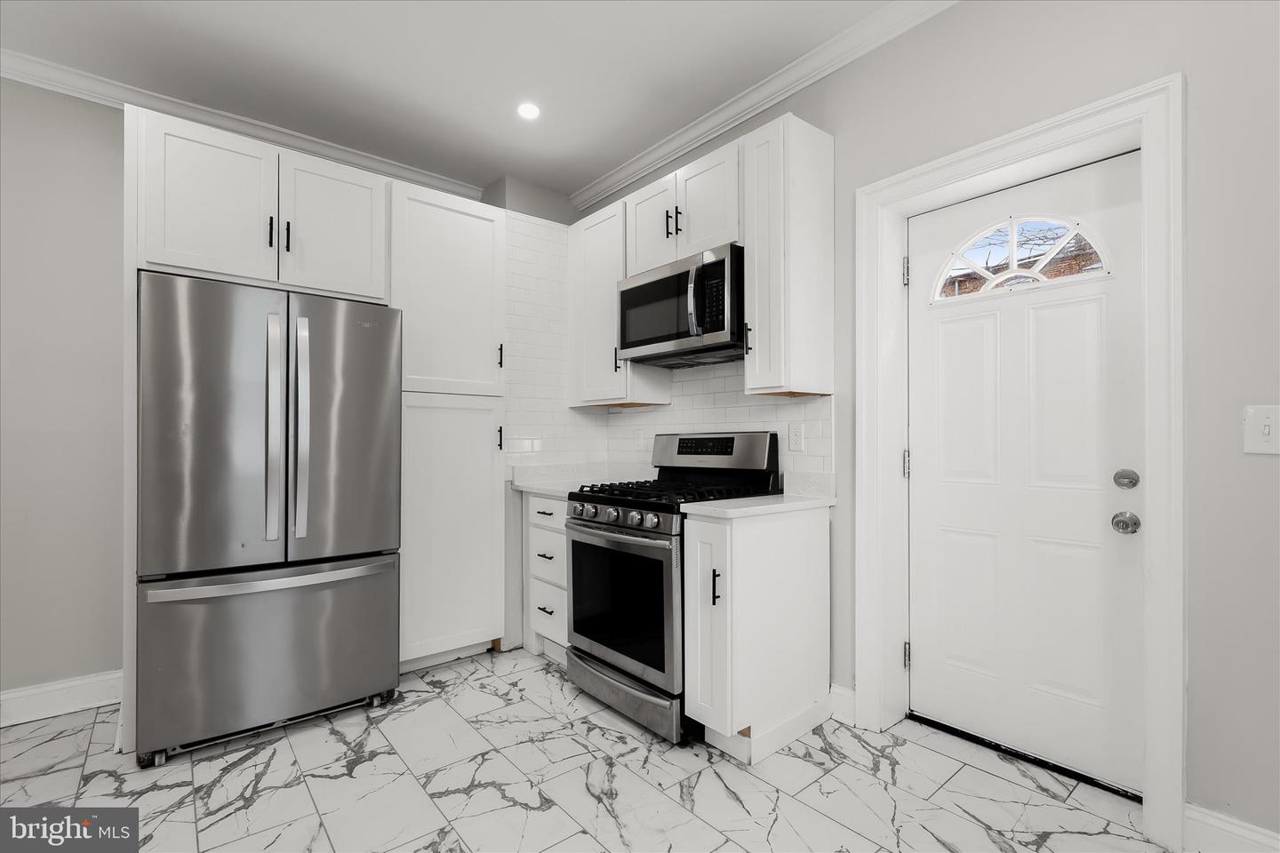 2810 Grantley Ave Property Photo 17