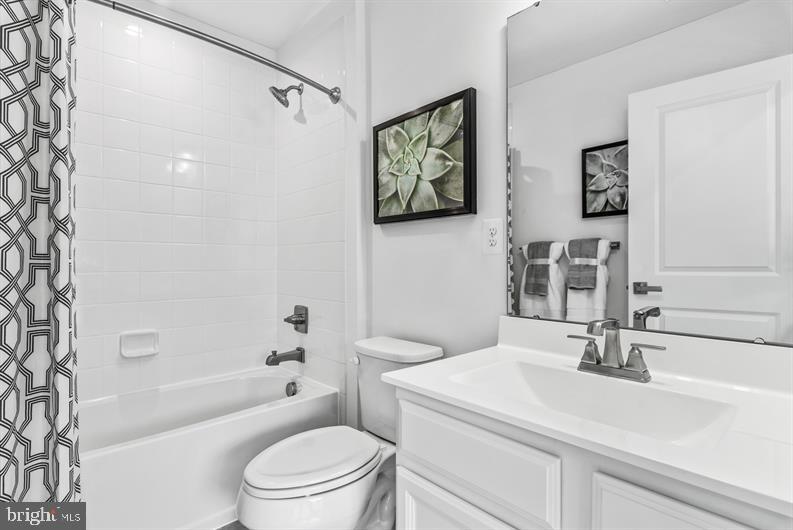 2257 Wenburn St Property Photo 23