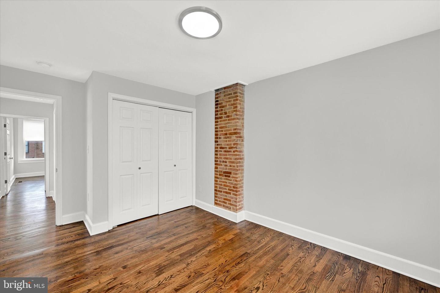 2 W Barney St Property Photo 18