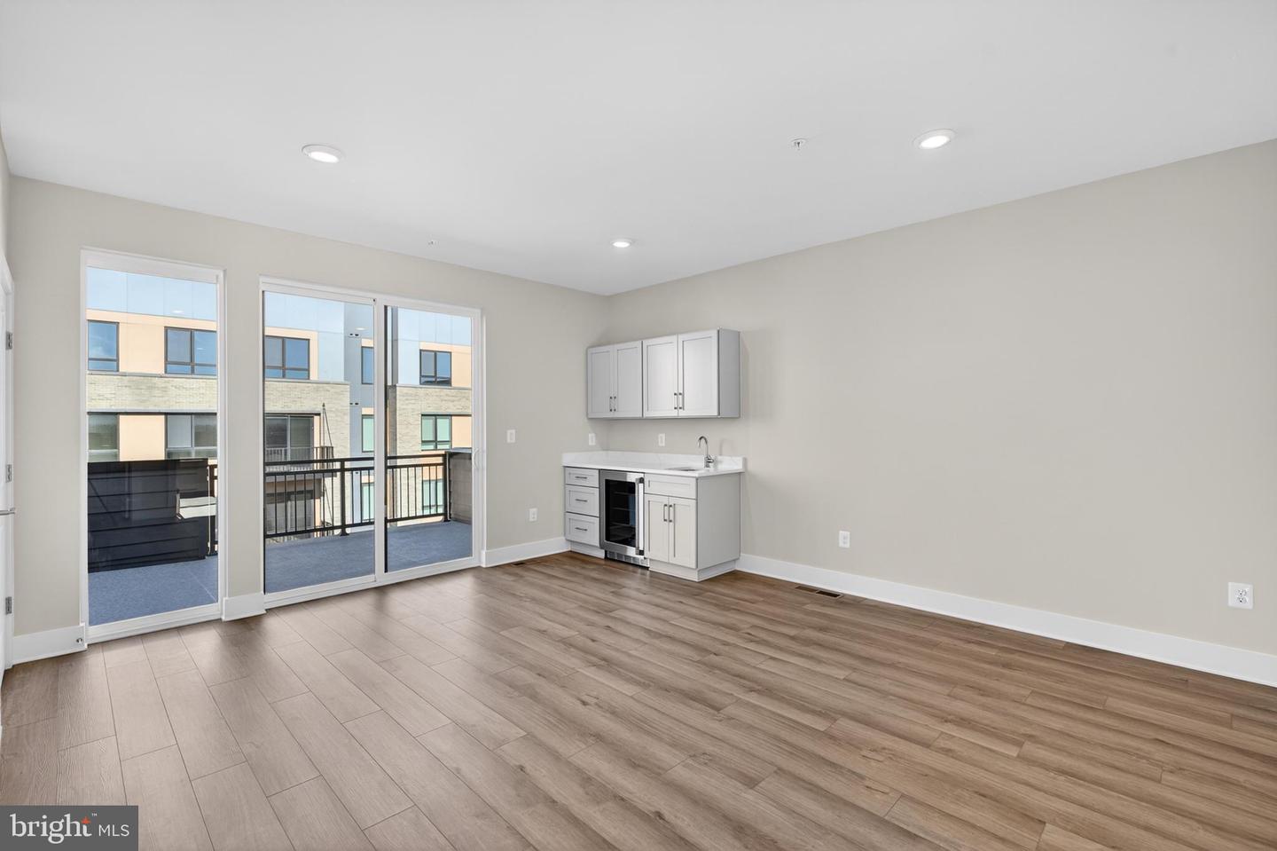 2507 Light St Property Photo 19