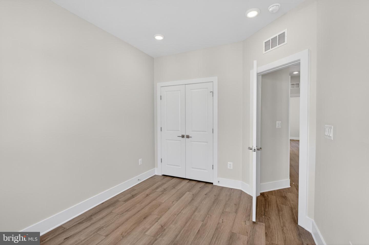2507 Light St Property Photo 22