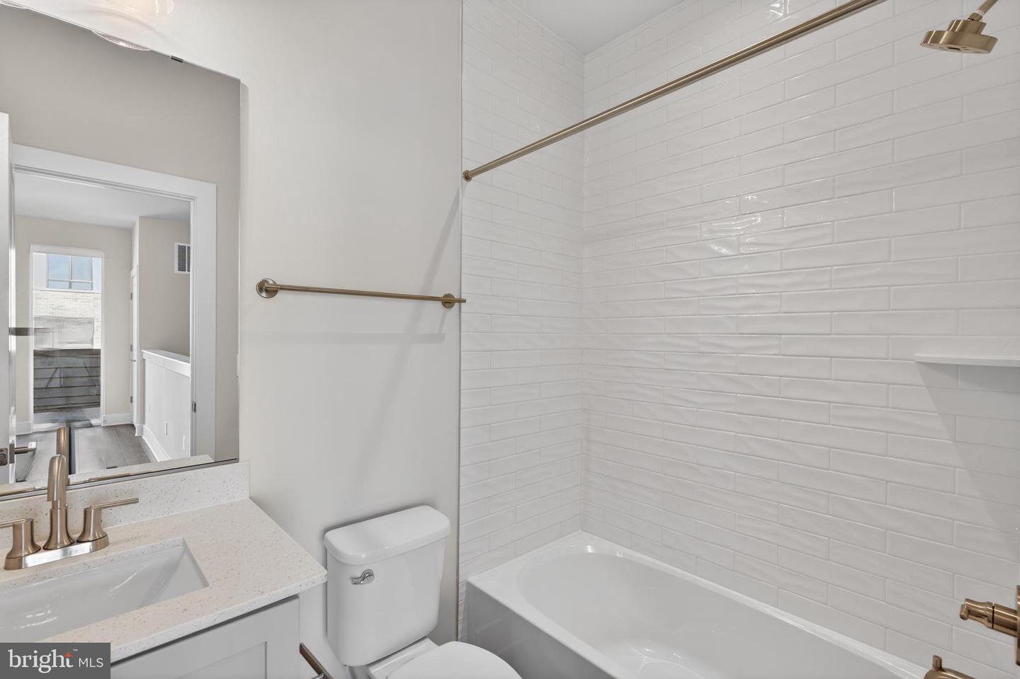 2507 Light St Property Photo 24