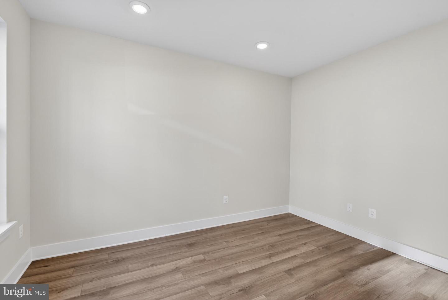 2507 Light St Property Photo 38