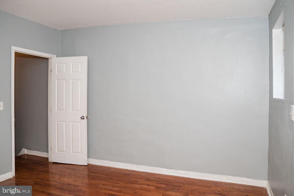 2630 E Monument St Property Photo 24