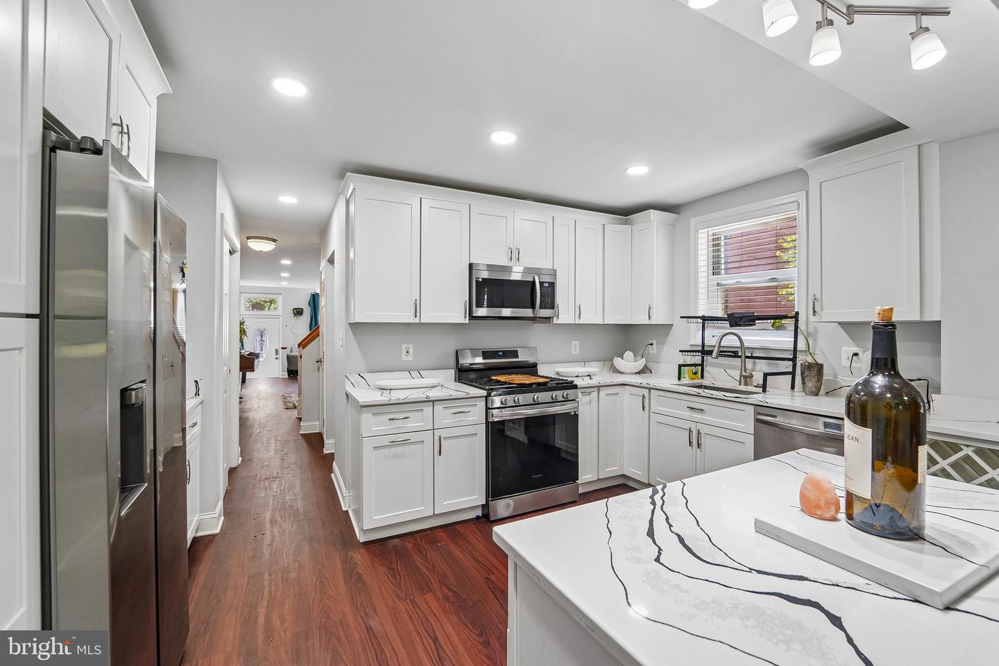 202 E LAFAYETTE AVE Property Photo 1