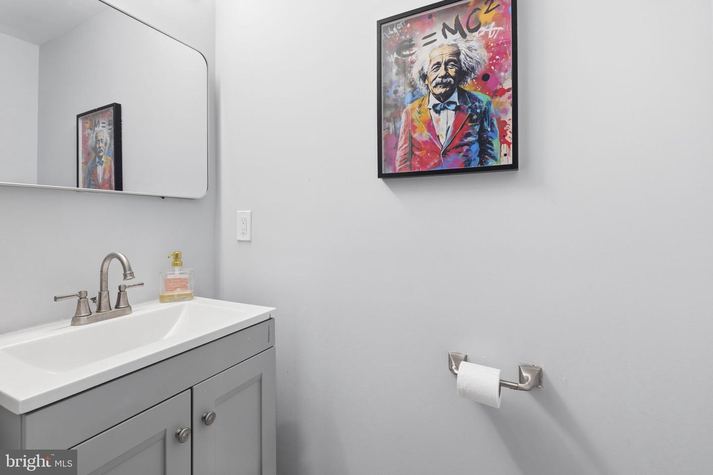 1620 E 28th St Property Photo 14