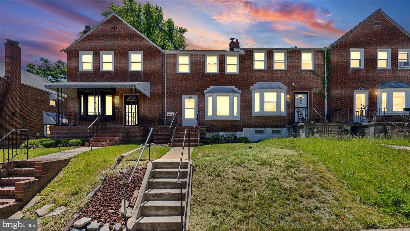 1805 CRESTVIEW RD Property Photo 1