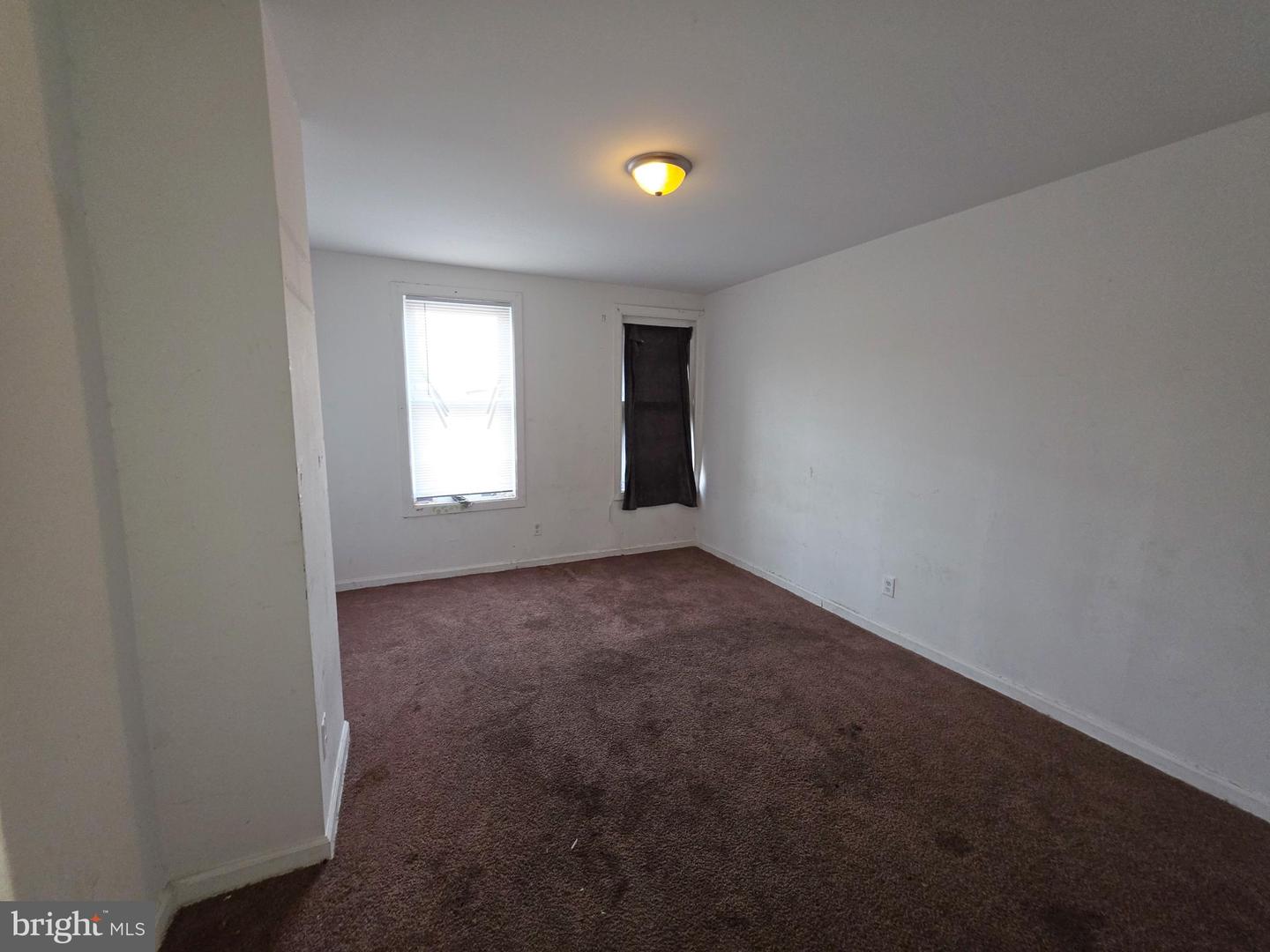 2420 Etting St Property Photo 12