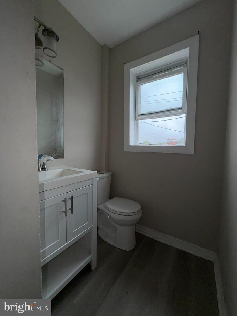 117 N Clinton St Property Photo 10
