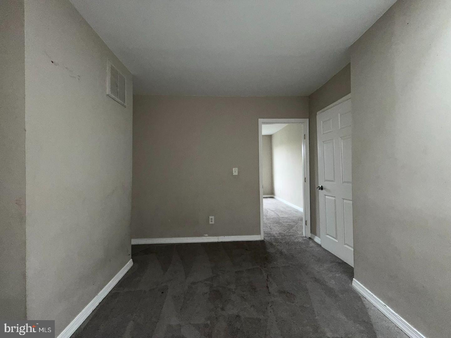 117 N Clinton St Property Photo 12