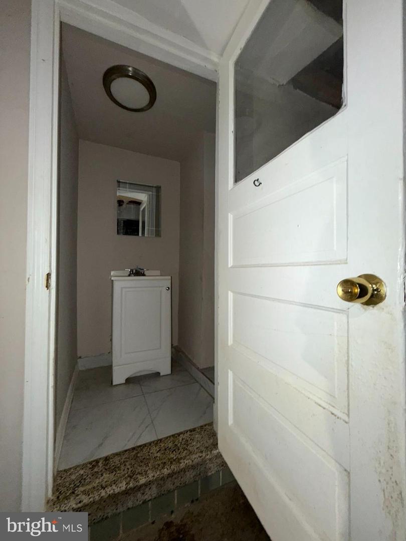 117 N Clinton St Property Photo 16