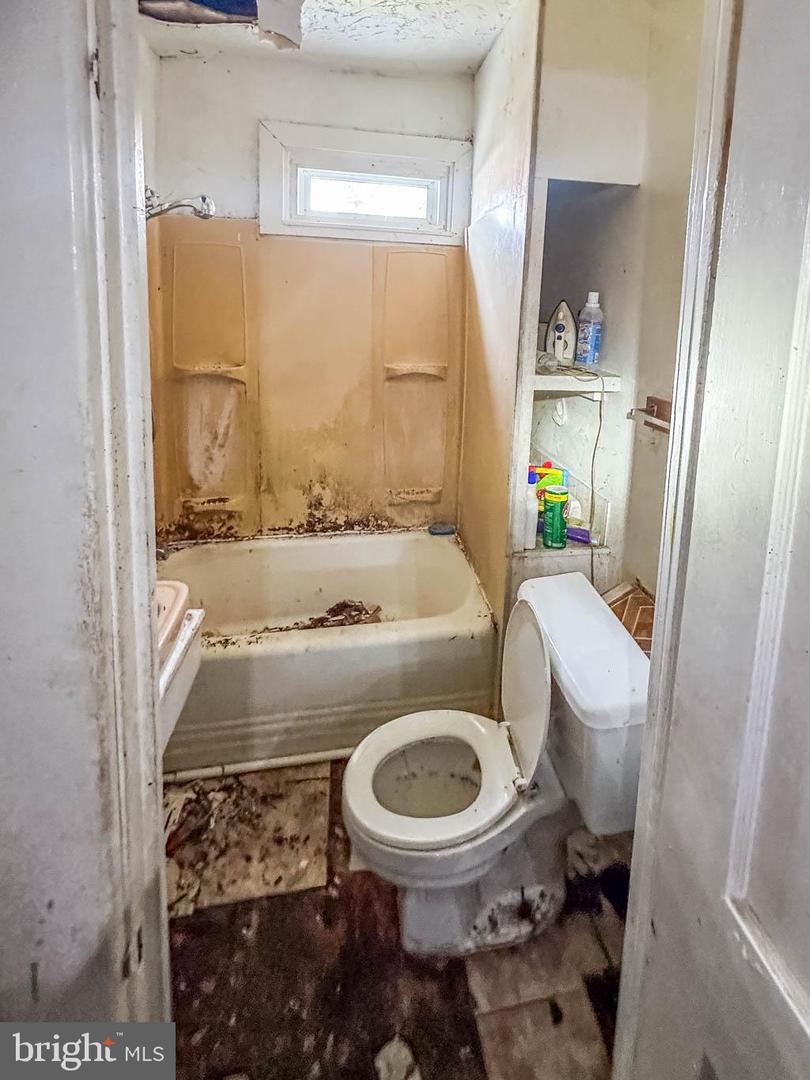 1716 N Regester St Property Photo 8