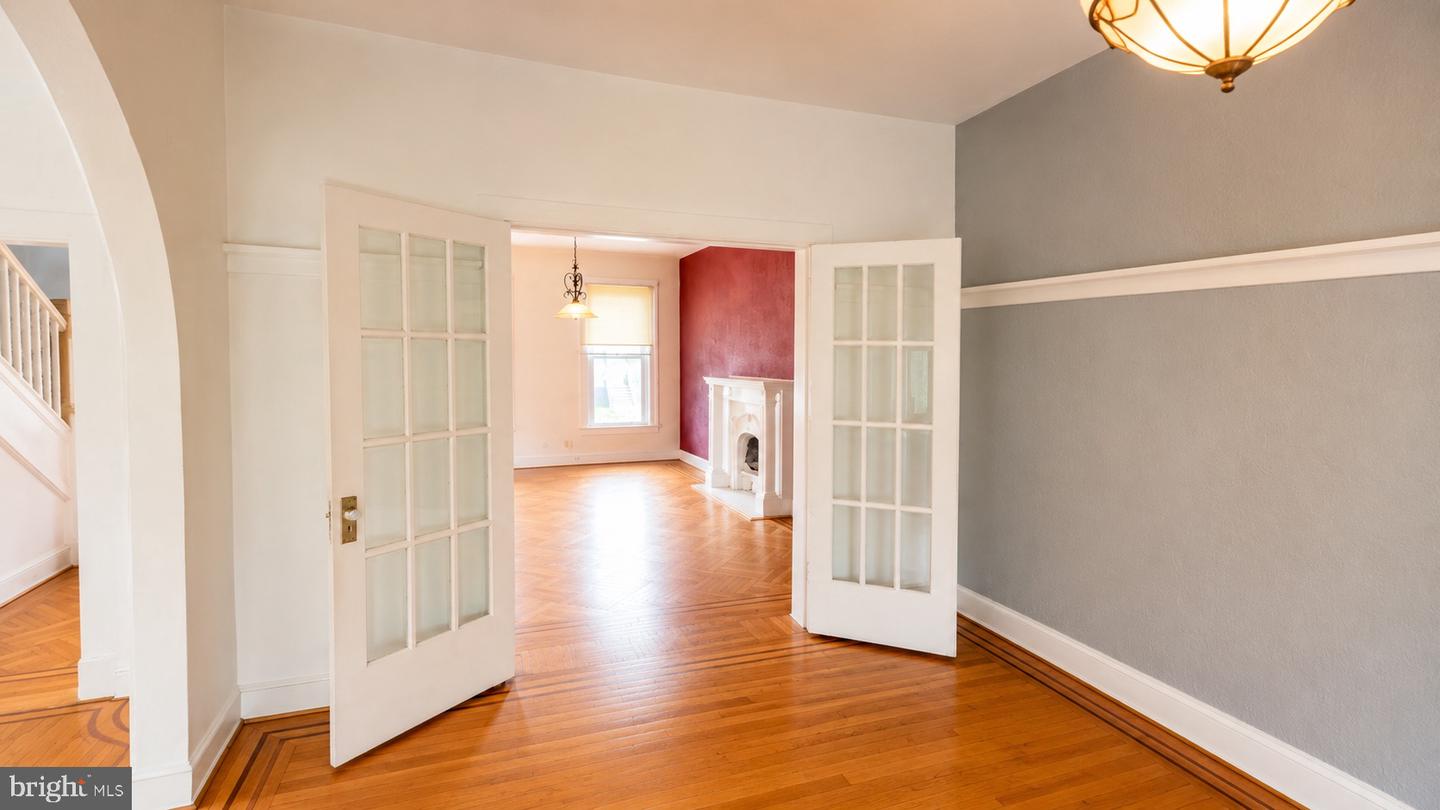 2810 Norfolk Ave Property Photo 5