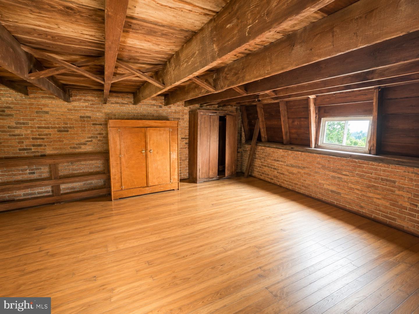 2810 Norfolk Ave Property Photo 8