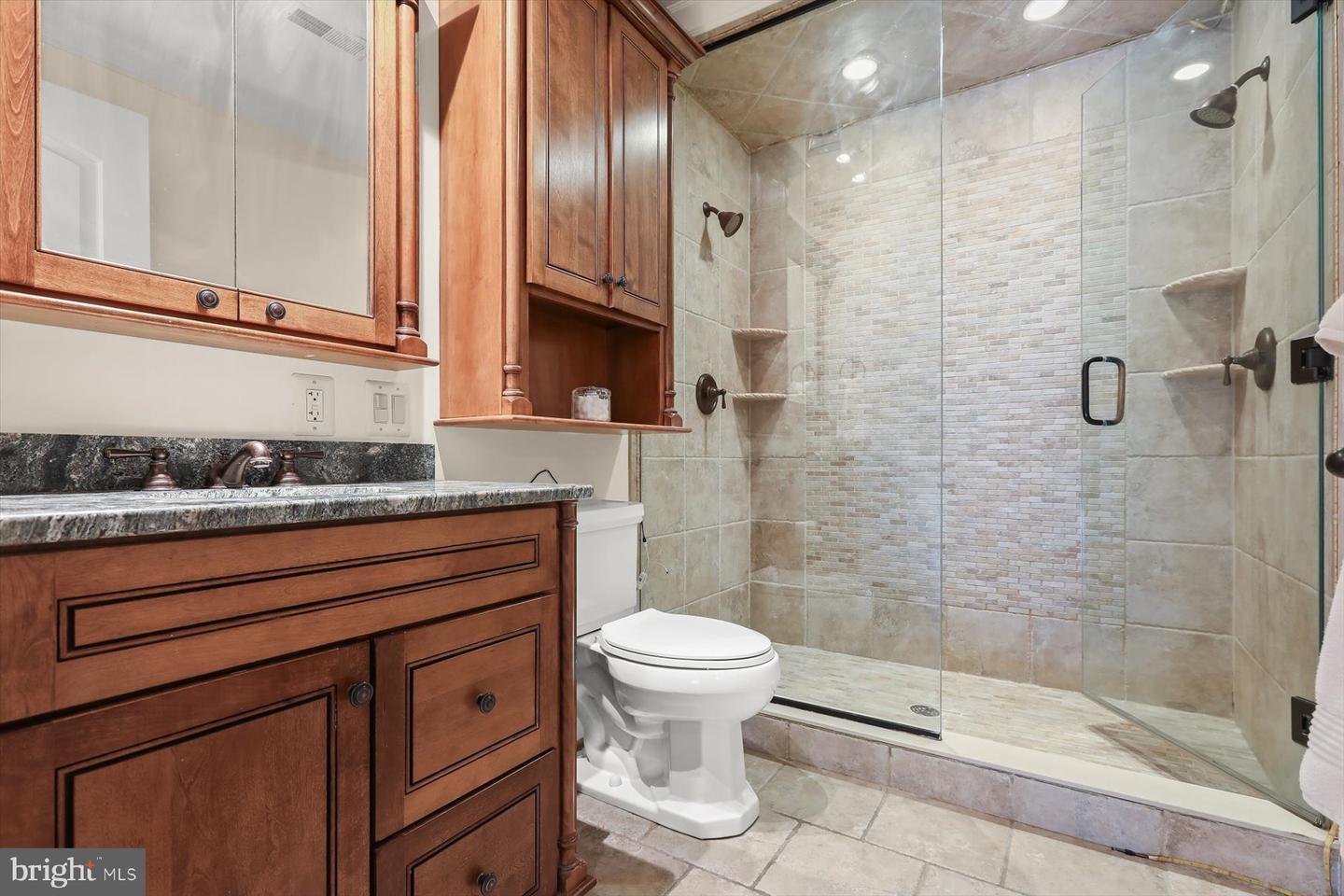 921 Valencia Ct #120 Property Photo 59
