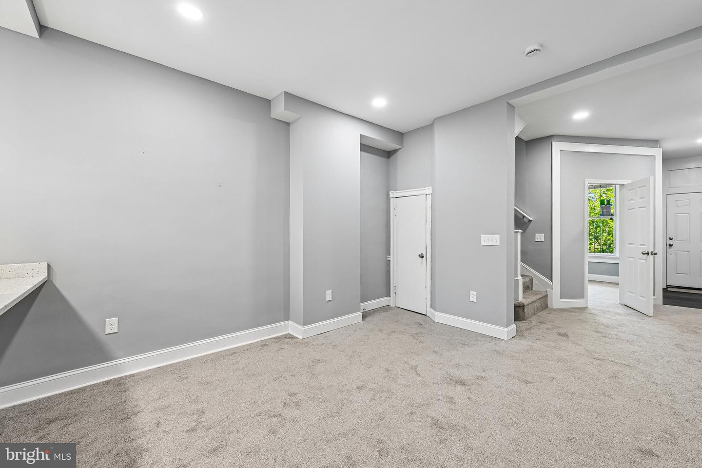 2634 Harford Rd Property Photo 8