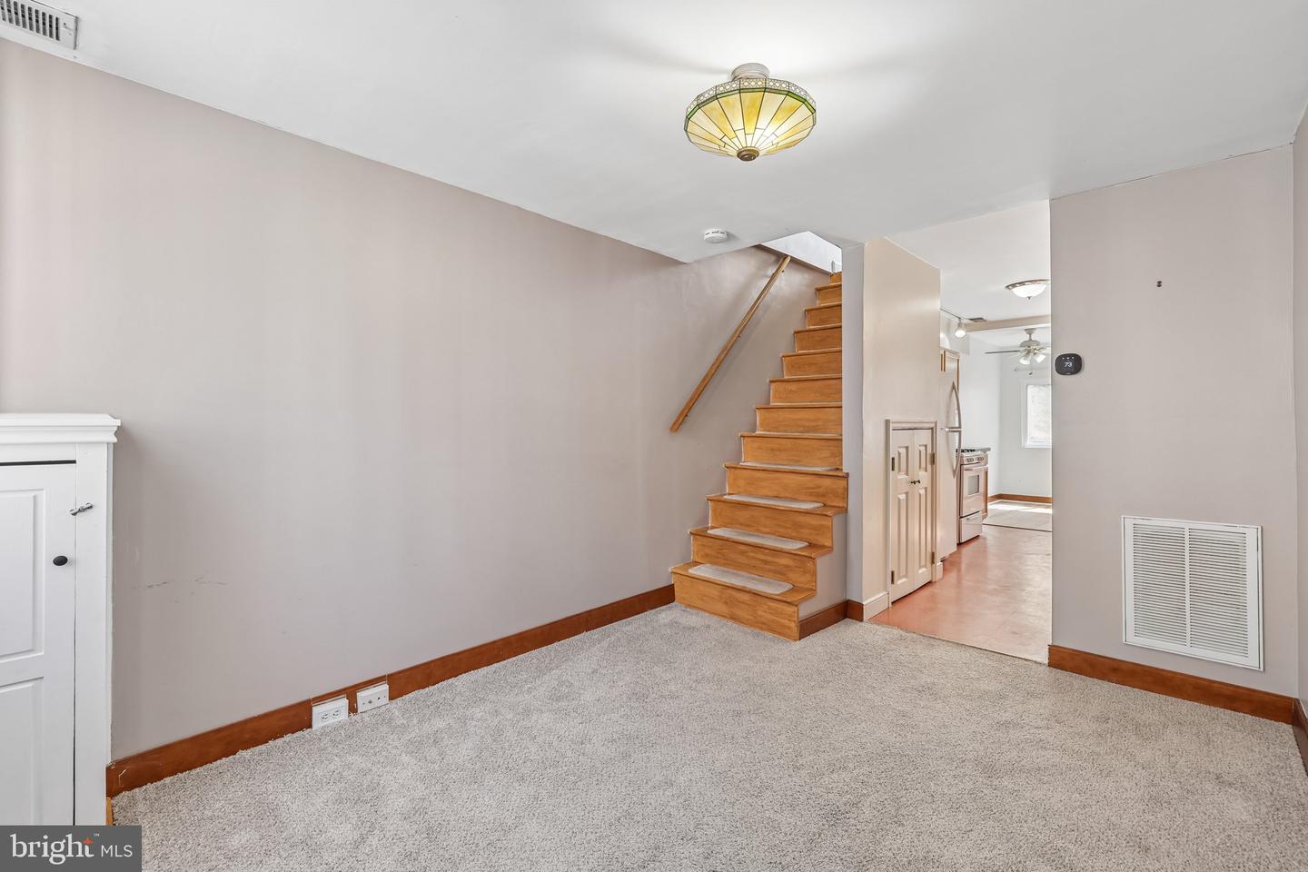 219 Chapel St Property Photo 4