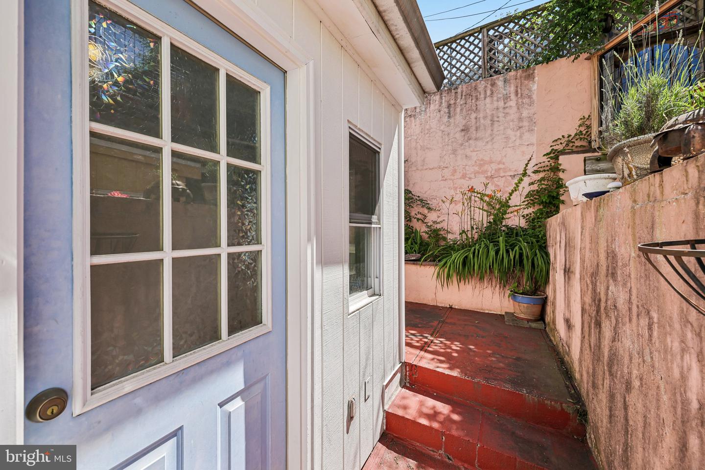 219 Chapel St Property Photo 18