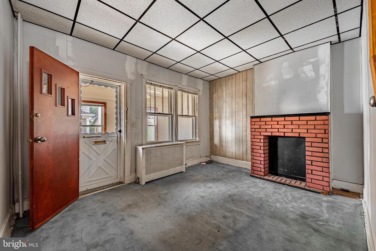 1302 Cox St Property Photo 10