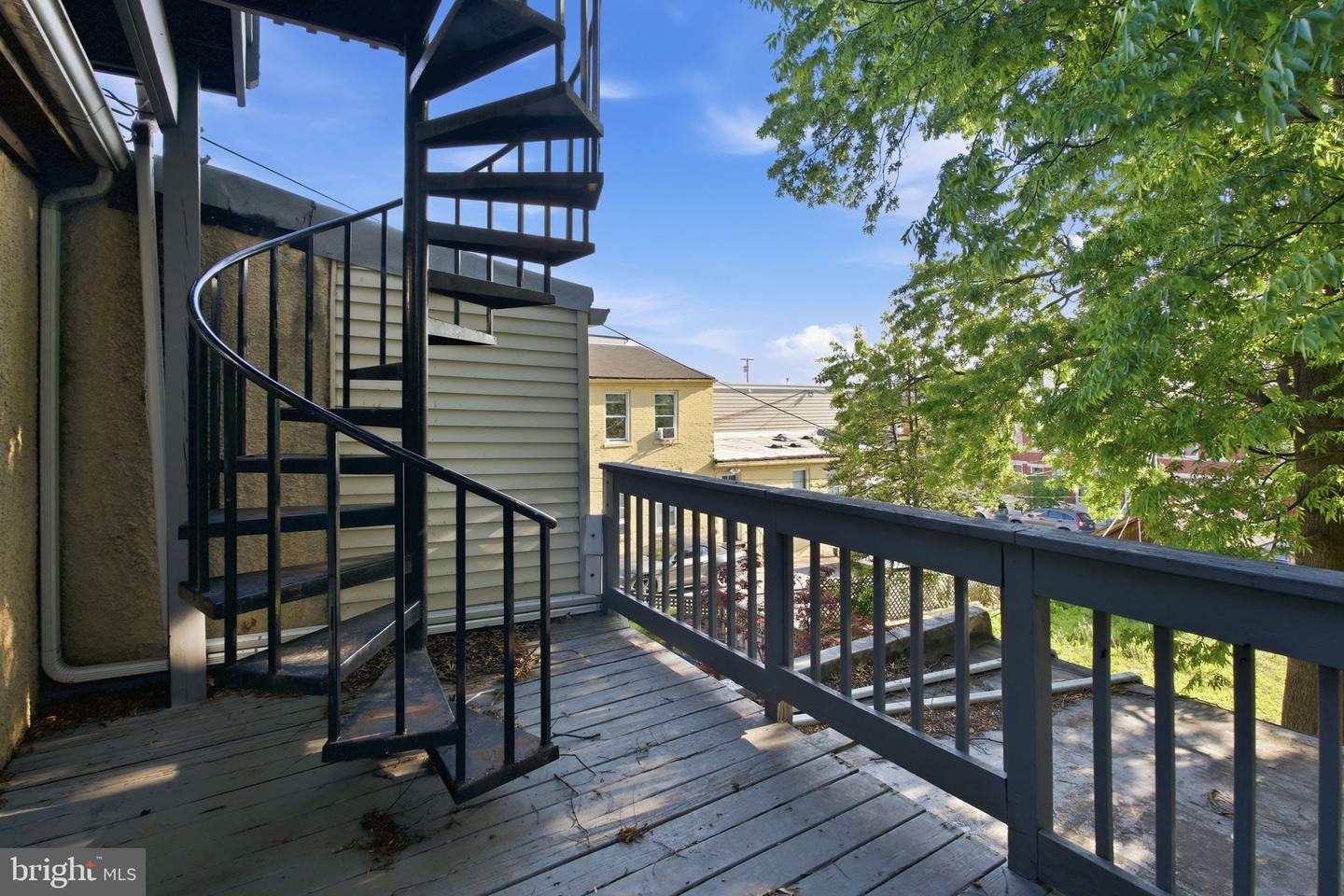 1412 Light St #2 Property Photo 23