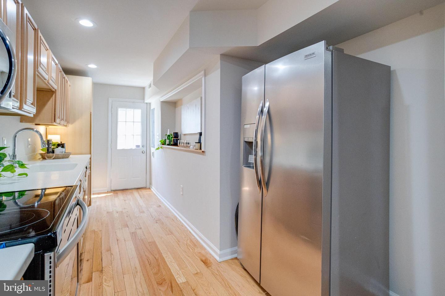 305 S Collington Ave Property Photo 18