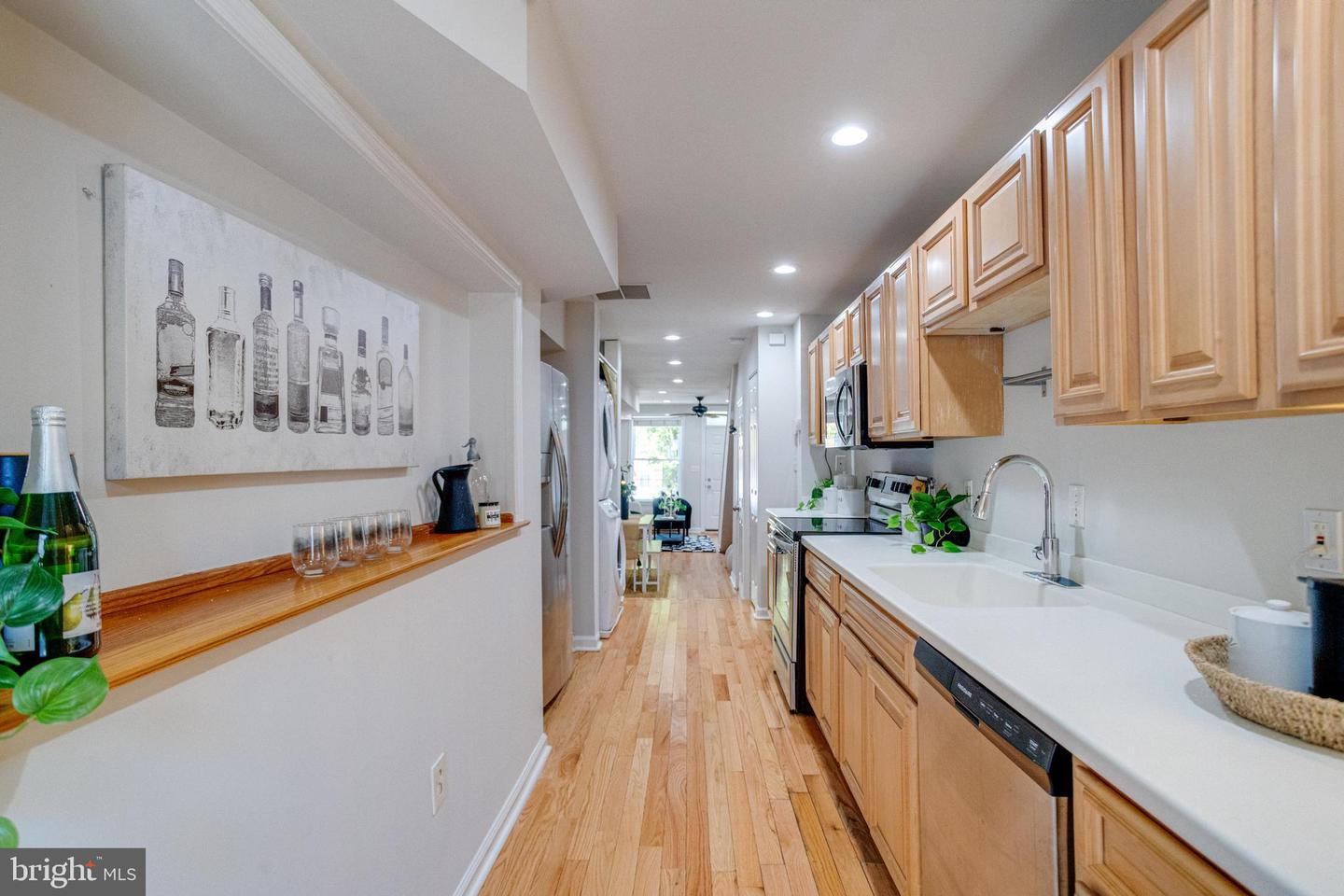 305 S Collington Ave Property Photo 20