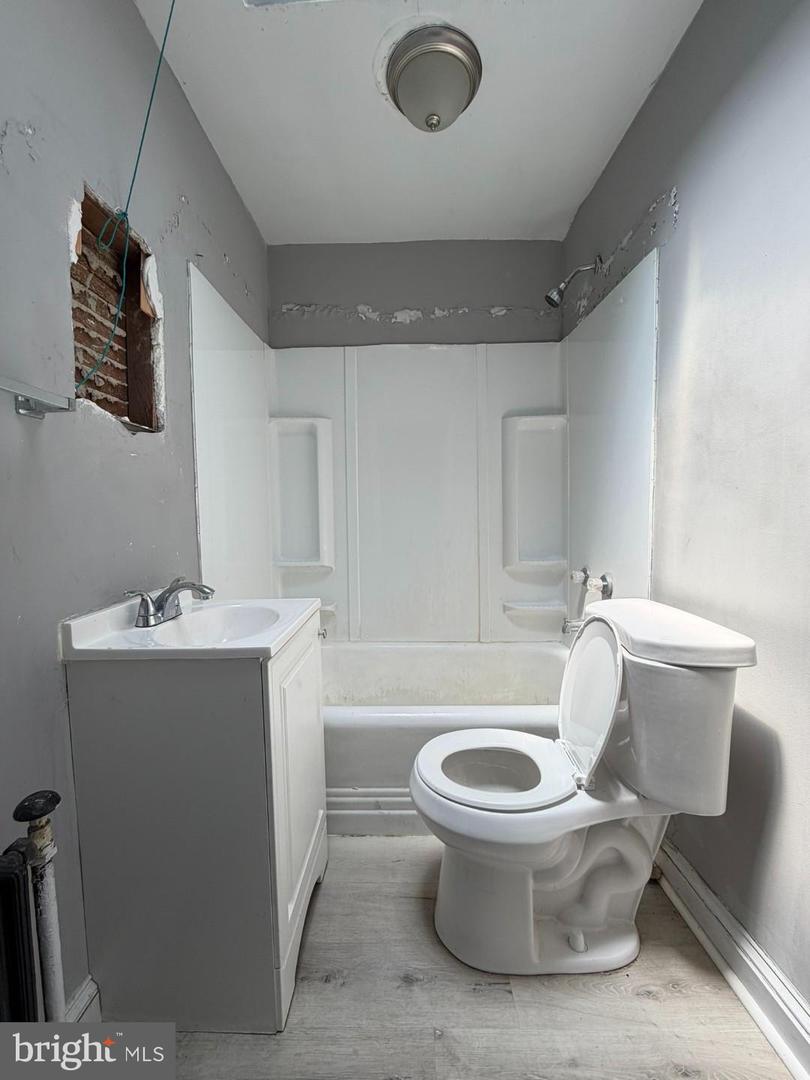 512 Sheridan Ave Property Photo 24