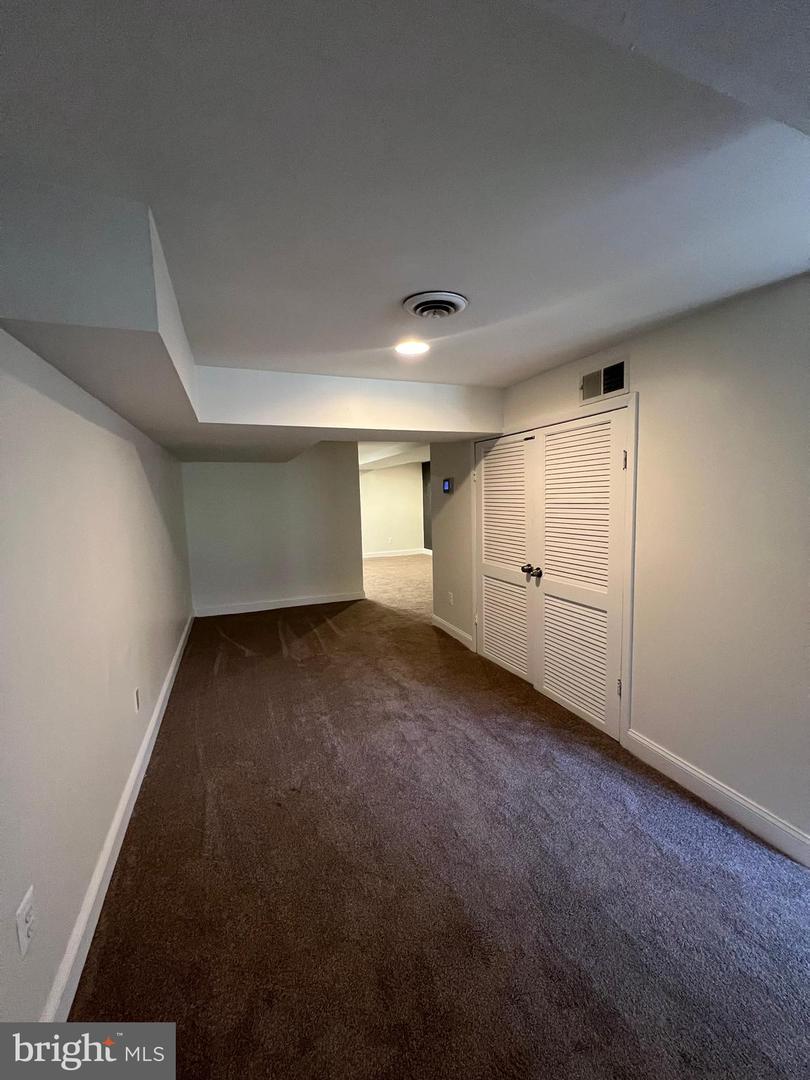 2333 Eutaw Pl #basement Property Photo 2